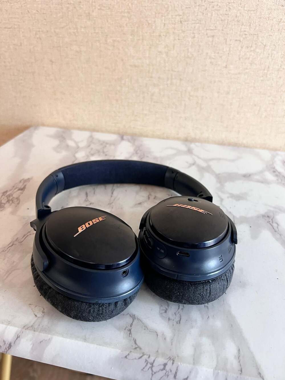Bose QuietComfort 35 II Wireless Noise-Cancelling Headphones - Picture 11 of 12